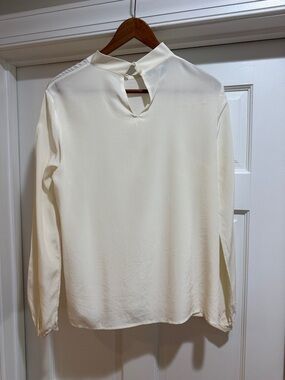 Pendleton Cream Keyhole Neck Blouse Long Sleeve Women's Small 100% Silk